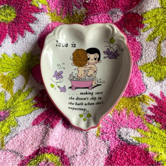 Vintage Love is … trinket dish 1970s Cartoonist Kim Casali Los Angeles - Picture 1 of 3
